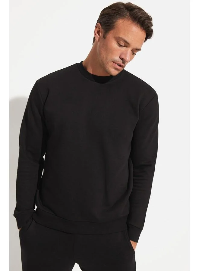 JUNE June Men Regular Fit Basic Crew Neck Sweatshirt Black