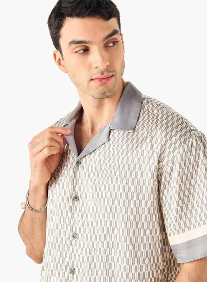 Emperor Emperor Printed Camp Collar Shirt with Short Sleeves