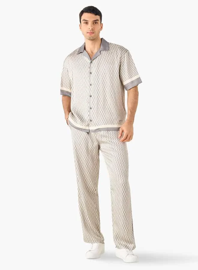 Emperor Emperor Printed Camp Collar Shirt with Short Sleeves
