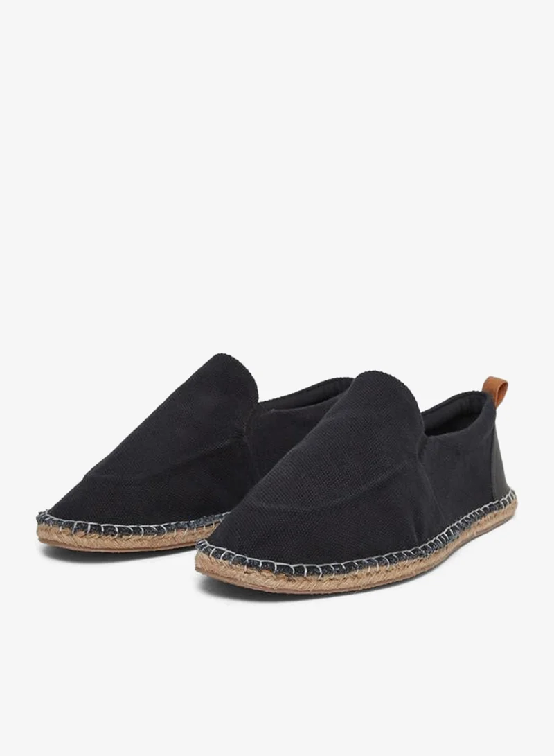 ستايلي إسبادريل من القماش بدون أربطة