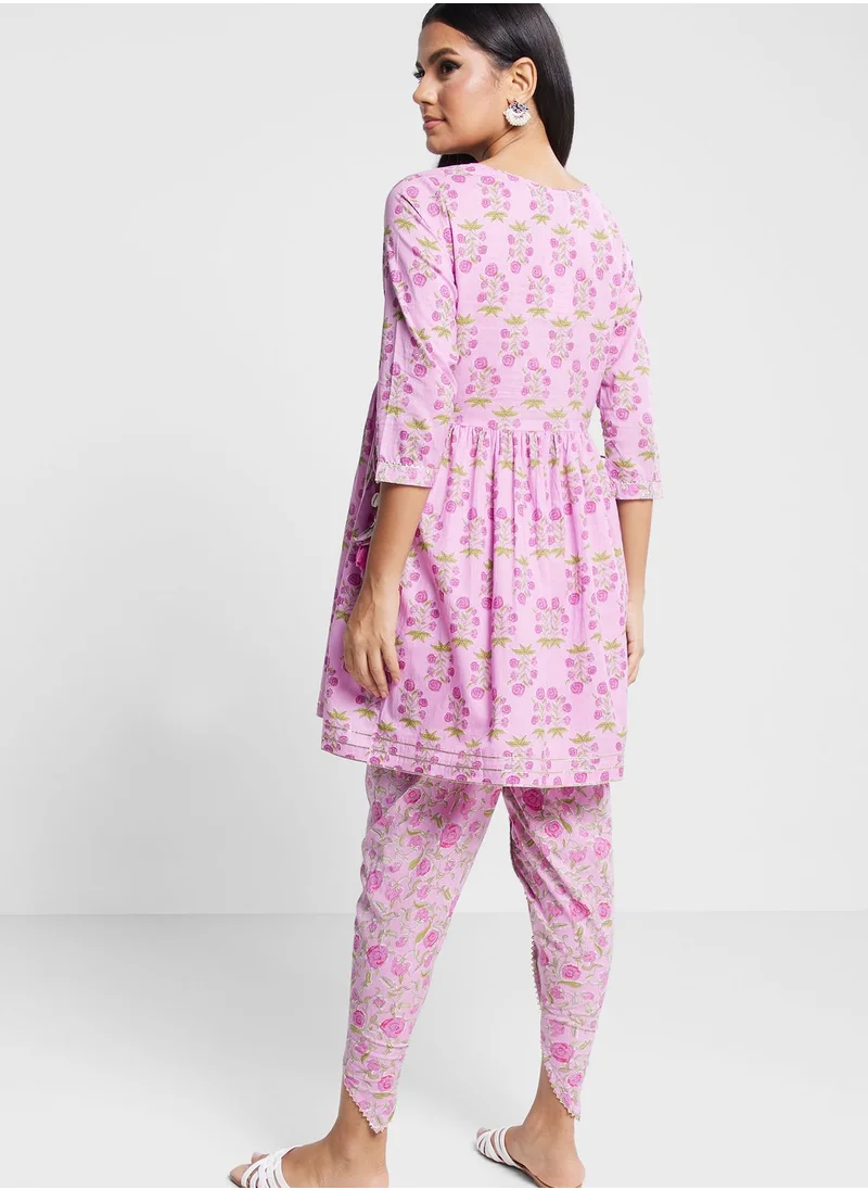 indya Floral Print Pleated Kurti & Pants Set