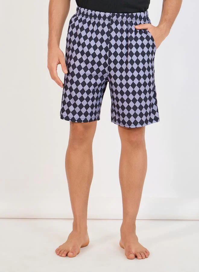 Styli Contrast Pocket T-Shirt & Printed Shorts Set