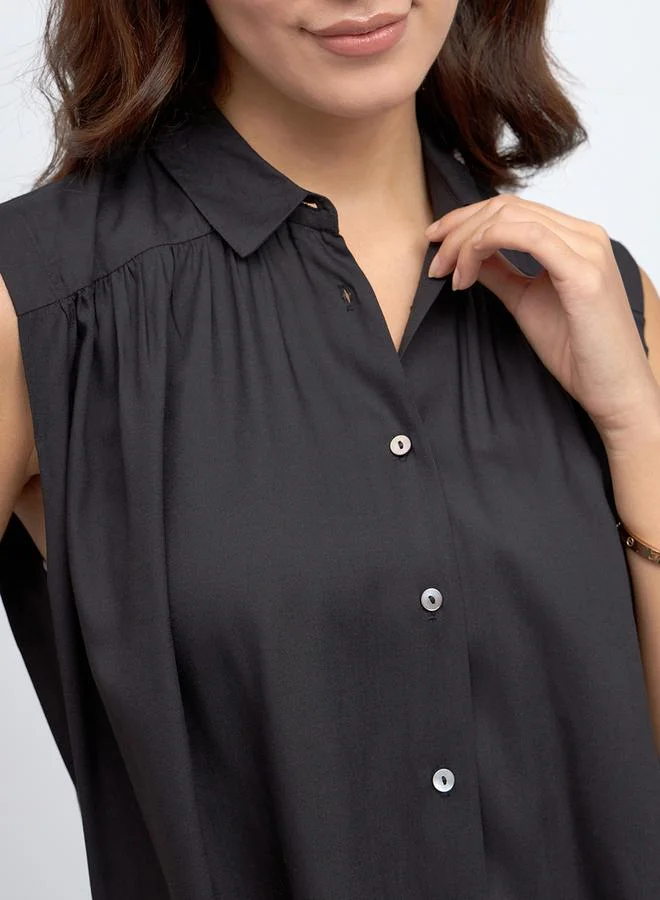 دينيس لينغو Sleeveless Casual Shirt with Buttons by Styli