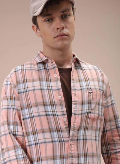 شركة المرآب الهندية Men Slim Fit Checkered Full Sleeves Cutaway Collar Casual Shirt
