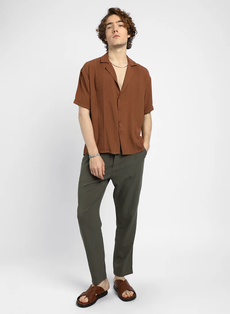 Campus Sutra Men's Sienna Brown Panel-Pleat Oversized Shirt