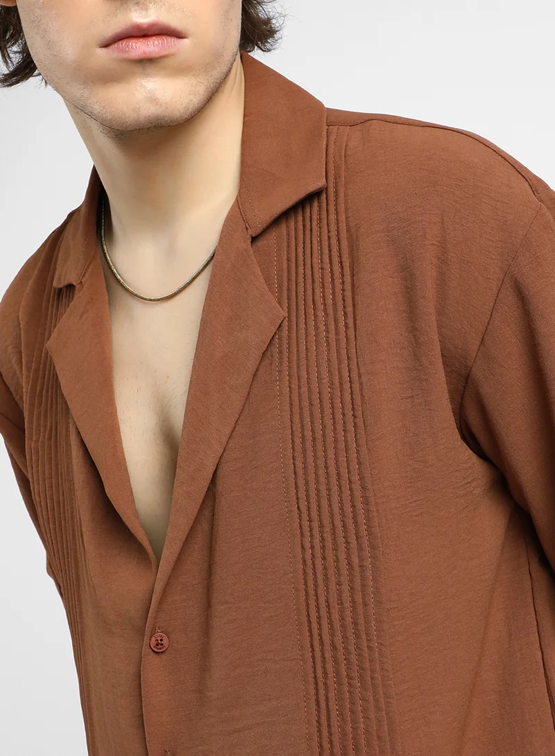 Campus Sutra Men's Sienna Brown Panel-Pleat Oversized Shirt