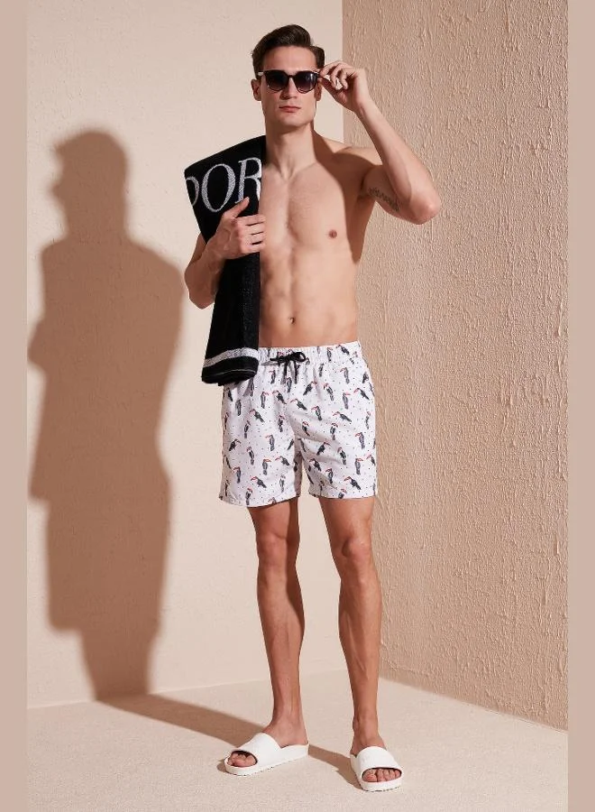 بوراتي شورت سباحة رجالي بنقوش  برباط خصر وجيب