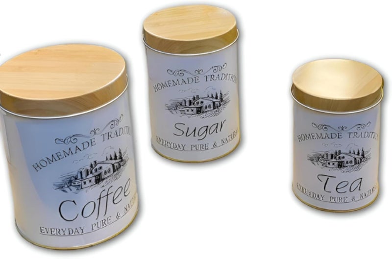 طقم علب زينة - برطمانات شاي أبيض وقهوة وسكر بتصميم ريفي مع أغطية من خشب الصنوبر، 3 قطع، ديكور مطبخ فرنسي أنيق، مثالي للمساحات ذات الطابع الريفي والعتيق.