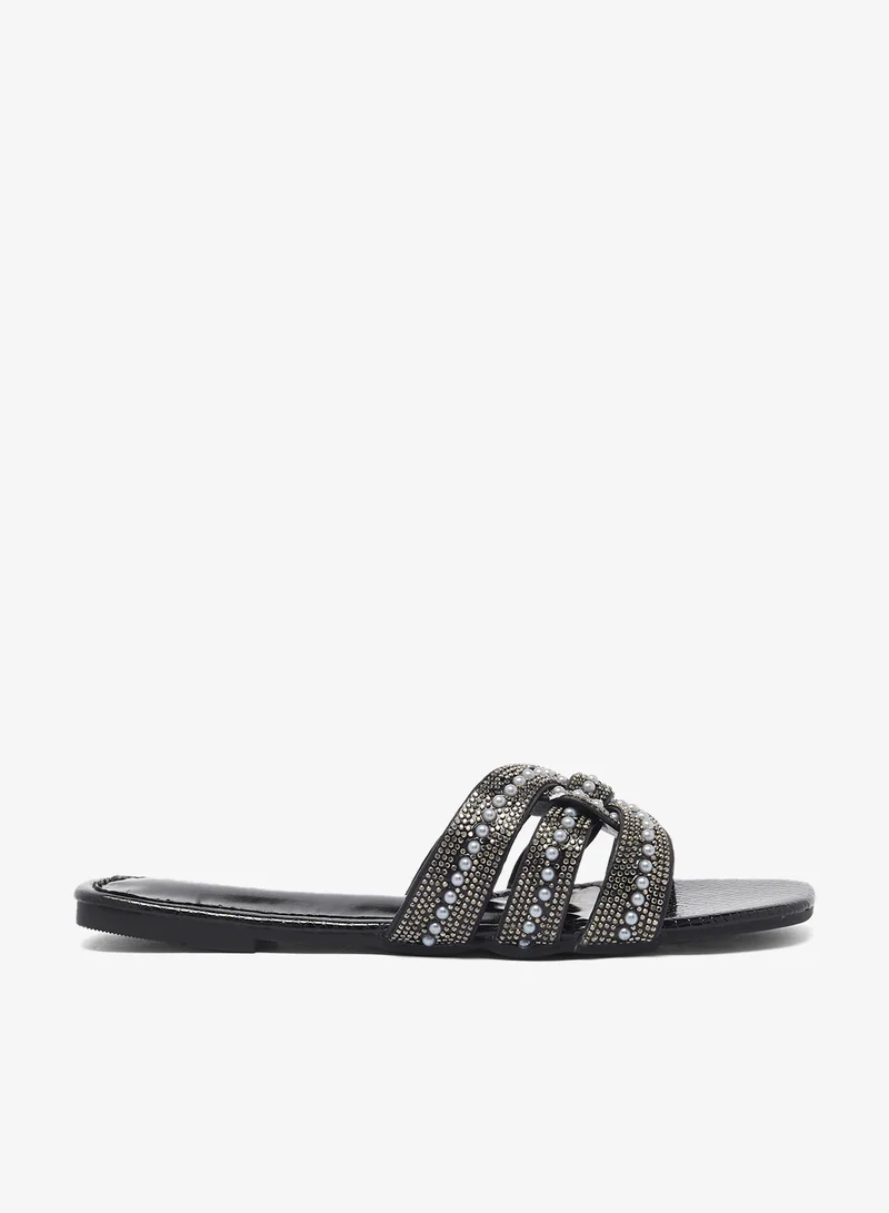 Khizana Flat Sandals