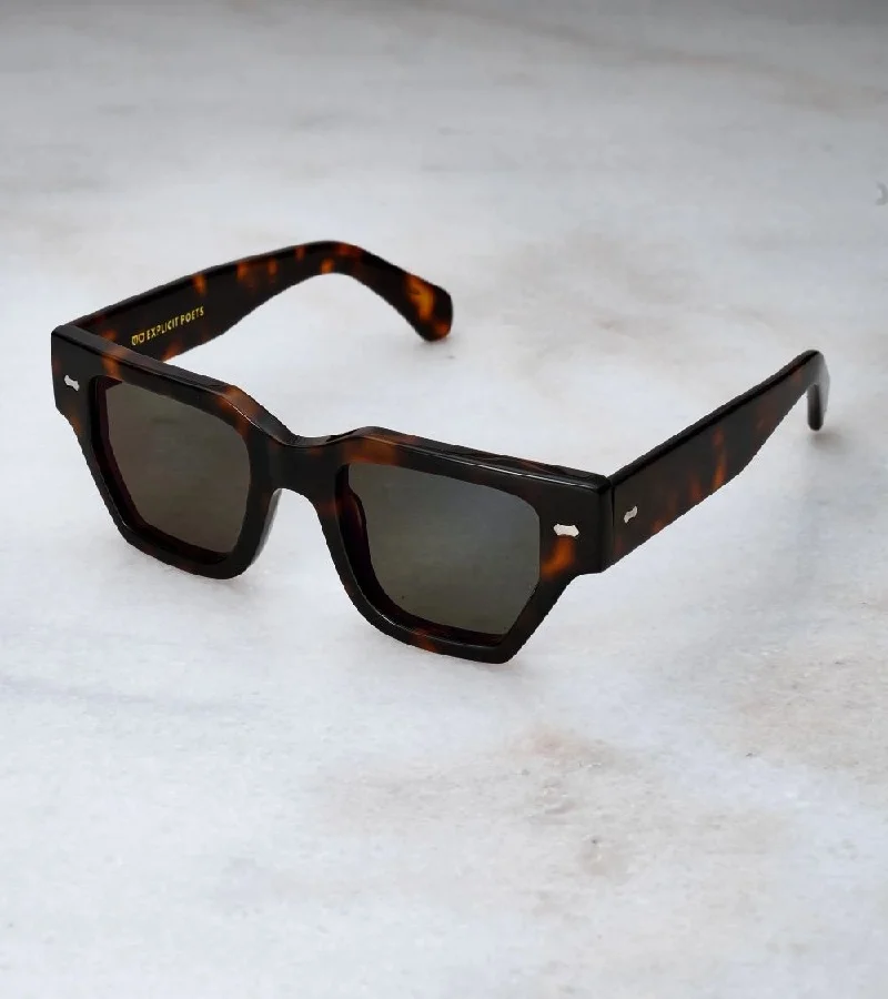  اكسبليست باوتس نظارات شمسية أنيقة للجنسين من ديلاين باللون الأخضر والسلحفاة
