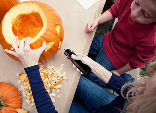 Pumpkin Masters - Masters Collection Power Saw, Easy-Grip Design and Interchangeable Blads for Maximum Control and Comfort - Image 3