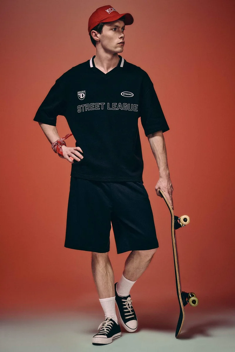 ديفاكتو Loose Fit Polo Collar Polo T-Shirt