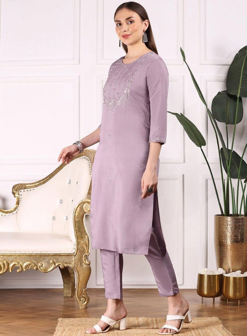 ISHIN Women's Lilac Viscose Blend Embellished Tunic Full Length Casual Straight Fit Kurta Set  - Image 5