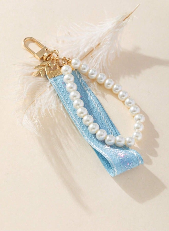 ميدالية مفاتيح نسائية جميلة بتصميم ناعم مزينة بلؤلؤ اكسسوار أنيق وهدية مميزة - Image 1