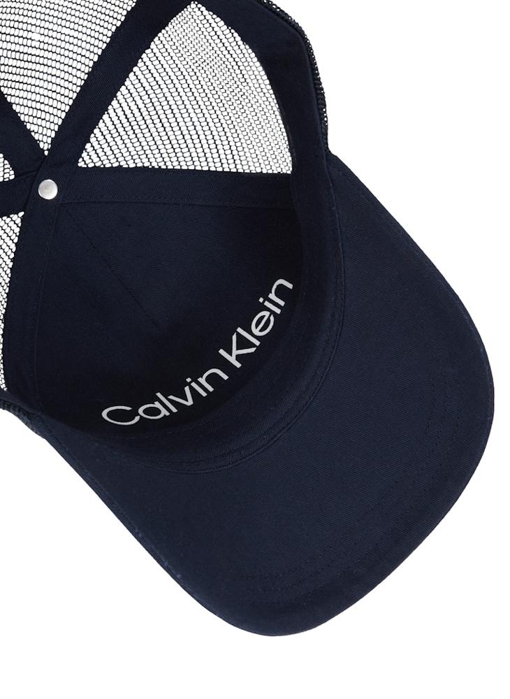 Monogram Trucker