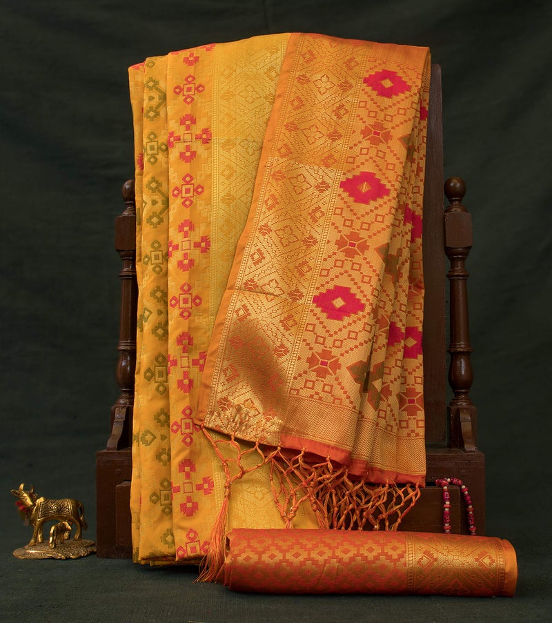 EthnicJunction Women's Silk Kanjeevaram Woven Saree With Blouse Piece | Wedding Saree - Image 2