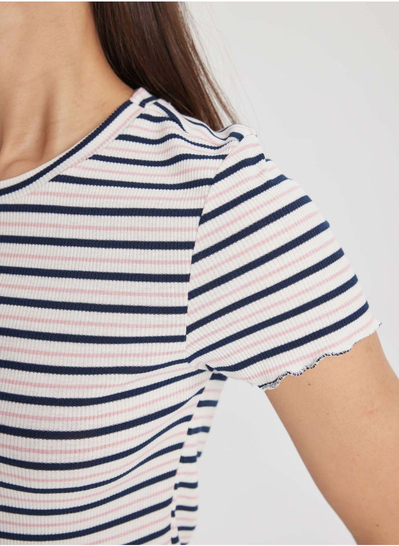 DeFacto - Fitted Crew Neck Striped T-Shirt - Image 1