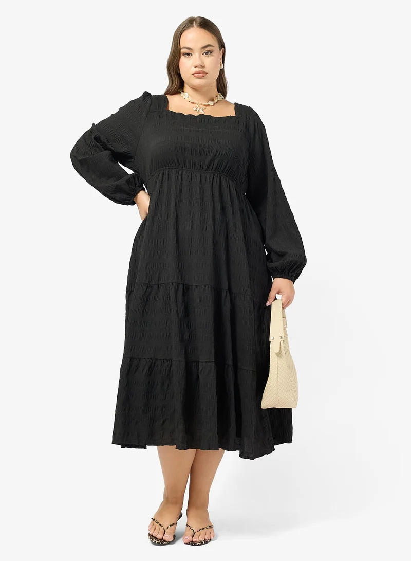 جينجر بلس فستان - بطبقات وياقة مربعة