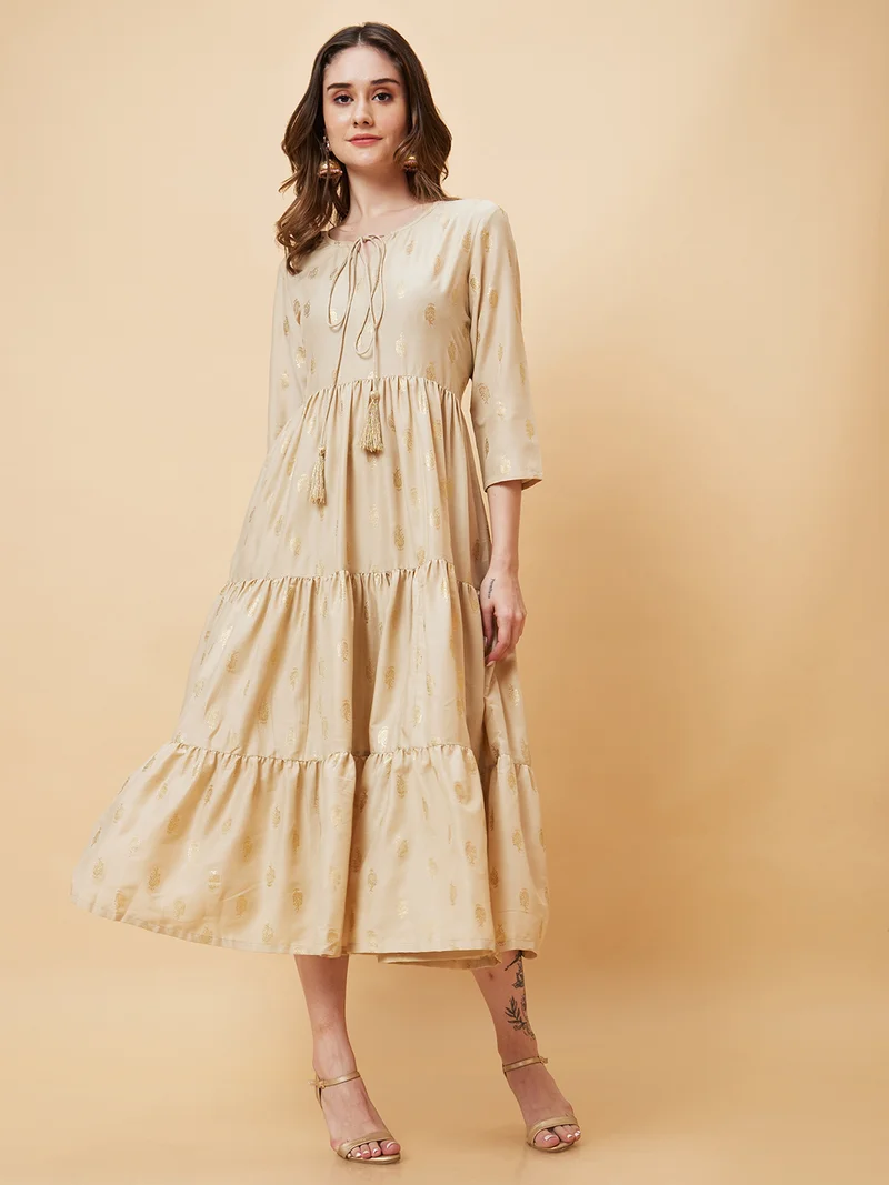 جلو باص Globus Women Ethnic Motifs Printed Tie-Up Neck A-Line Midi Ethnic Dress