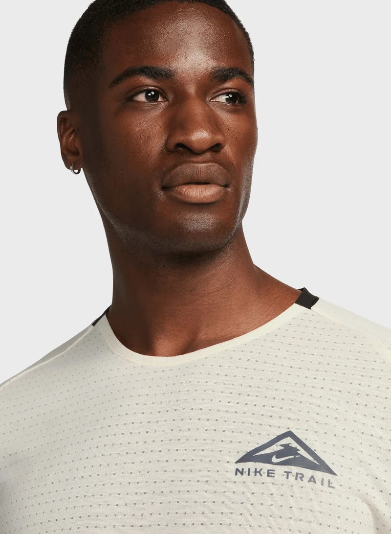 Nike Dri-Fit Solar Chase T-Shirt