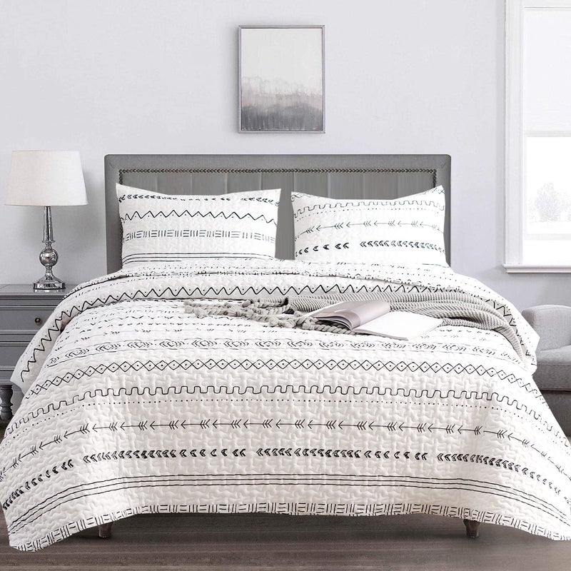 DURLENGEN White Quilt Set King Size 3PcsBohemian Design with White  Black Geometric Pattern Printed on White All Season Lightweight Coverlet SetsKing 106x96Boho White