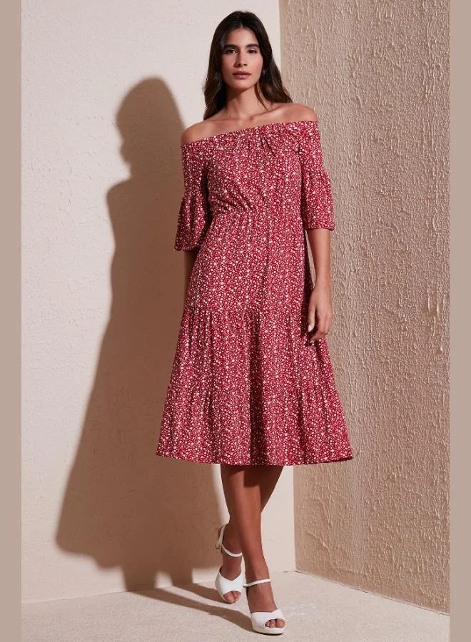 ليلا فستان نسائي كارمن بياقة كارمن وأكمام تروفيكار بنقشة ليلا