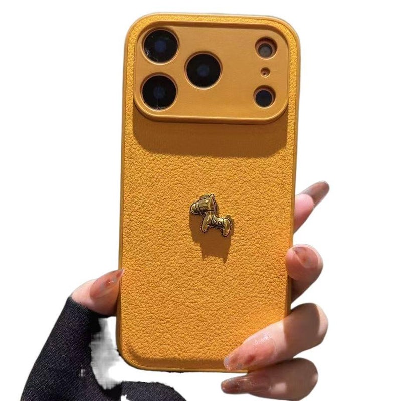 غطاء واقي | ملمس جلد | نقشة حصان صغير | لـ iPhone 13 | أصفر - Image 1