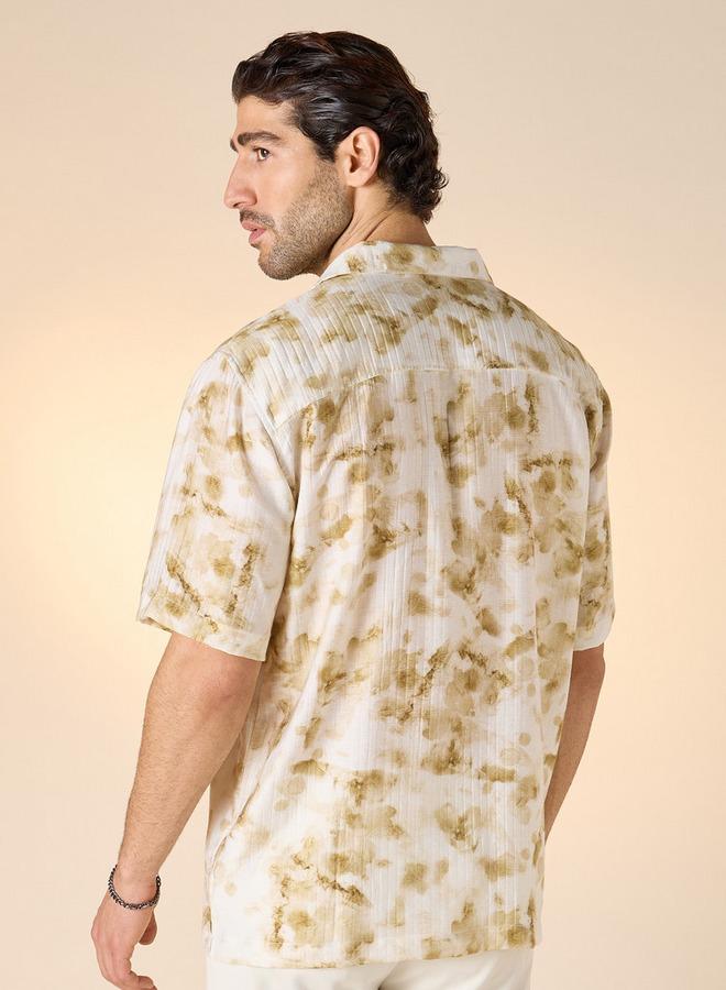 ايكونيك قميص كامب كولر بطبعة أيقونية شاملة بأكمام قصيرة - Image 3