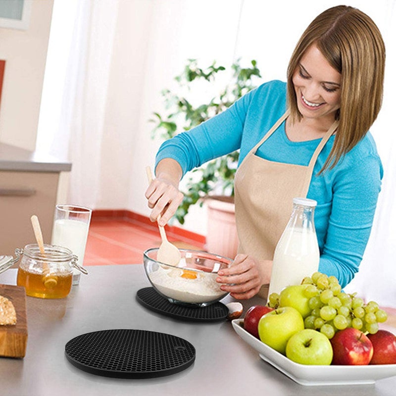 FS COOL Silicone Trivet Mat, Multi-Purpose Non-Slip Insulation Mat, Hot Pot Rack Drying Mat, Heat-Resistant Kitchen Mat for Countertops and Tables (Pack of 6, Black) - Image 4