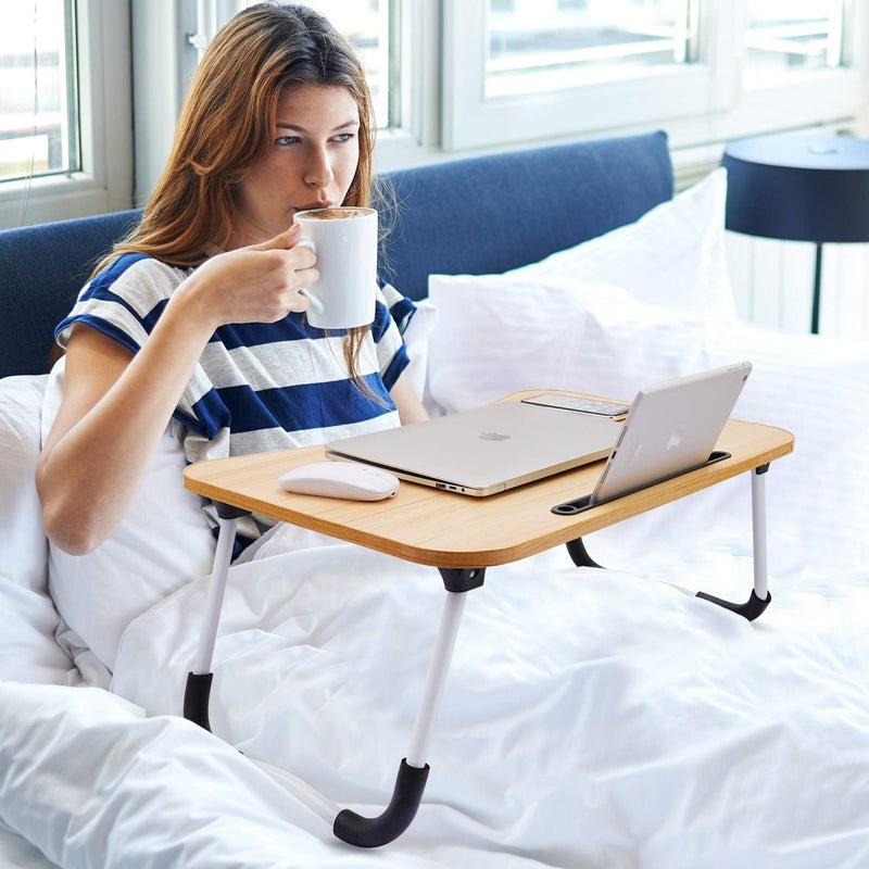 الكيان طاولة لابتوب قابلة للطي، صينية سرير لتقديم الافطار، مكتب لاب لاب مع ارجل قابلة للطي واخدود للجوال والتابلت وفتحة كوب للقراءة والكتابة وتناول الطعام على السرير والاريكة والارضية (بني جوزي) - Image 2