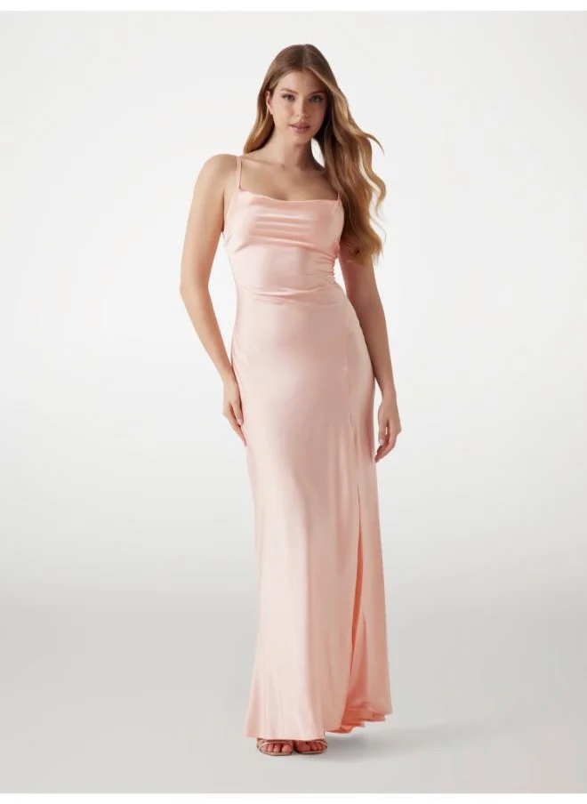 جس Adle Lace Neckline Long Dress