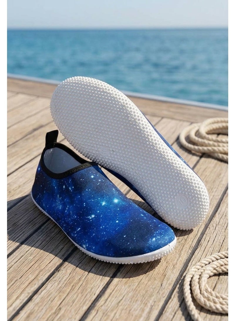 Lightweight, quick-drying, anti-slip beach and water sports shoe with a flexible sole - Image 1