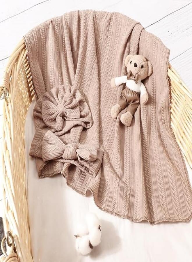 iMissiu Newborn Muslin Swaddle Blanket Set with Matching Hat and Headband Stretchy Soft Baby Wraps for Girls and Boys Ideal for Everyday Use and Newborn Gifts - Image 3