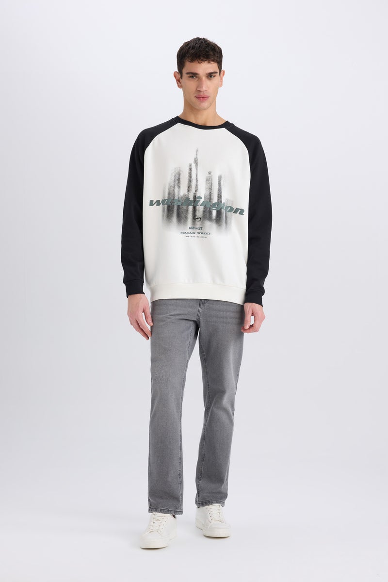 DeFacto Man Oversize Fit Printed Long Sleeve Sweatshirt  - Image 2