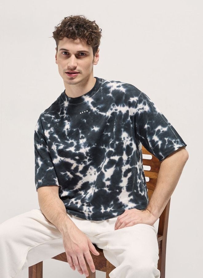 THE BEAR HOUSE Men's Black and White Tie-Dye Oversize Crew Neck T-shirt Perfect For Casual Wear, Gym, Travel, Or Layering Stylish And Versatile Essential For Every Wardrobe - Image 1