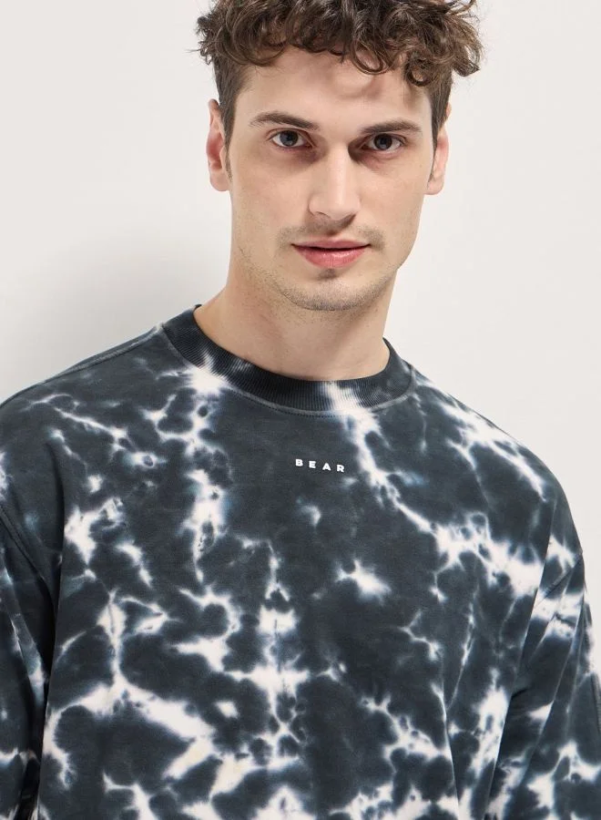 THE BEAR HOUSE  Men's Black and White Tie-Dye Oversize Crew Neck T-shirt Perfect For Casual Wear, Gym, Travel, Or Layering Stylish And Versatile Essential For Every Wardrobe for Men | Best Price UAE