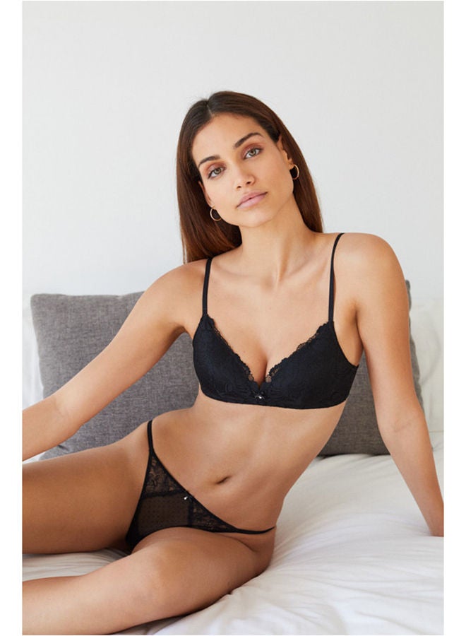 women'secret LOVELY lace triangle bra  - Image 1