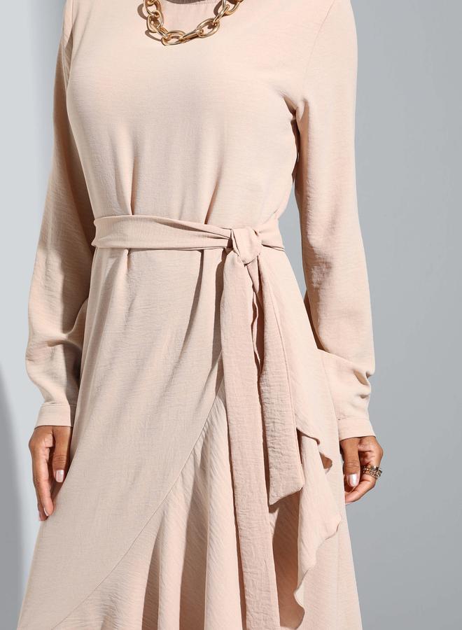 رفقة من مودانيسا فستان ماكسي بيج من رفقة مودانيسا بحافة مكشكشة - Image 4