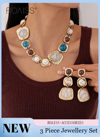 متعدد الألوان