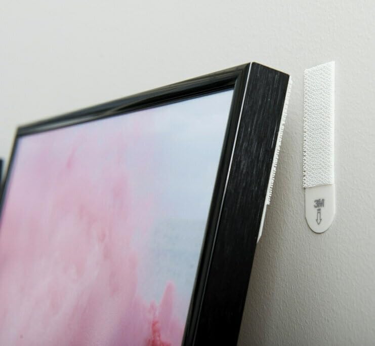 Command Picture Medium and Large Hanging Strips (8M + 4L) White color, 12 pairs/pack - Image 2