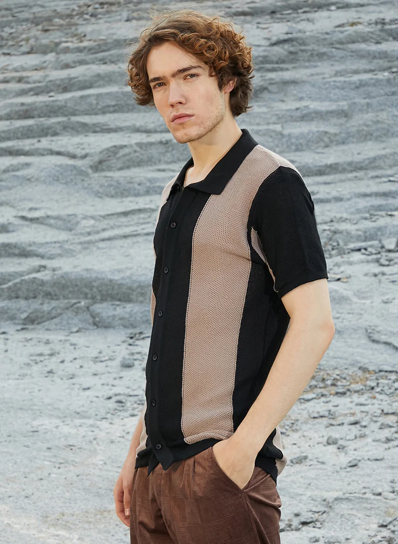 Campus Sutra Men's Buff Beige & Onyx Black Panel-Knit Slim-Fit Shirt