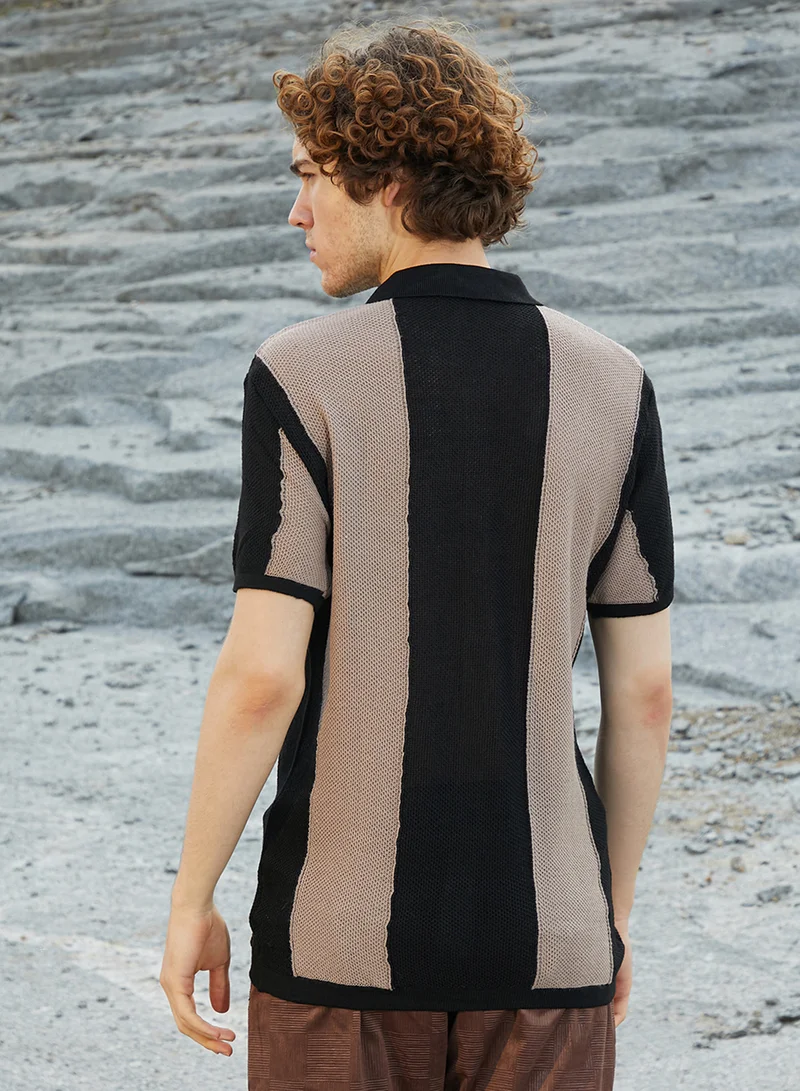 Campus Sutra Men's Buff Beige & Onyx Black Panel-Knit Slim-Fit Shirt