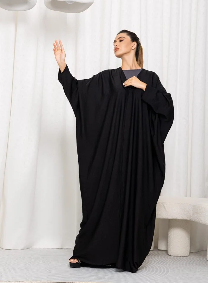 نيكياس عباية بحرينية سوداء سادة