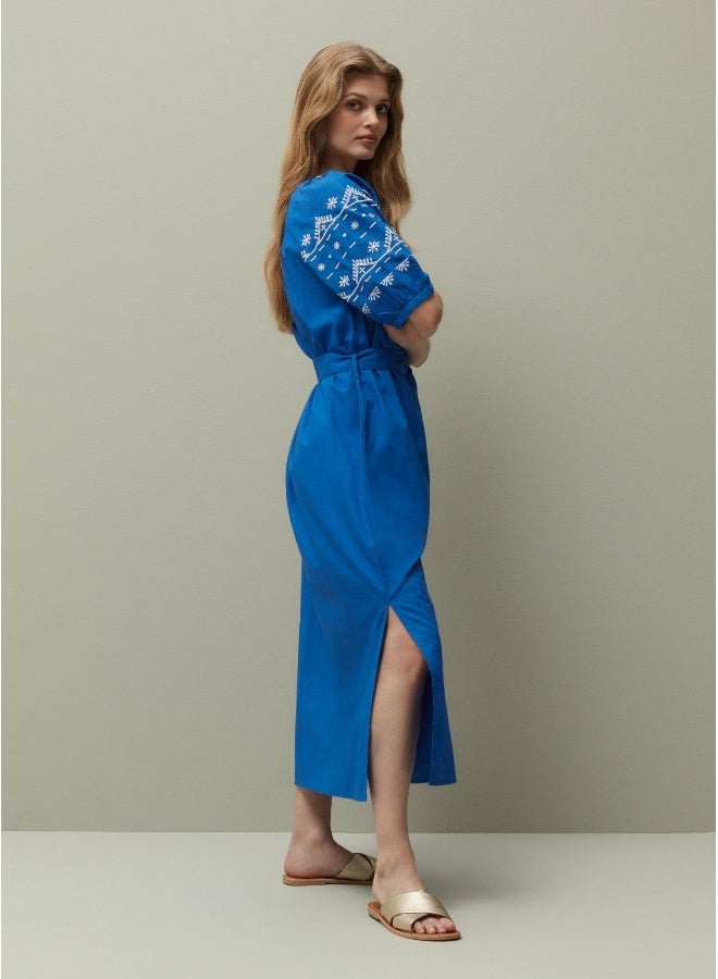 او في اس فستان بحزام مطرز - Image 2