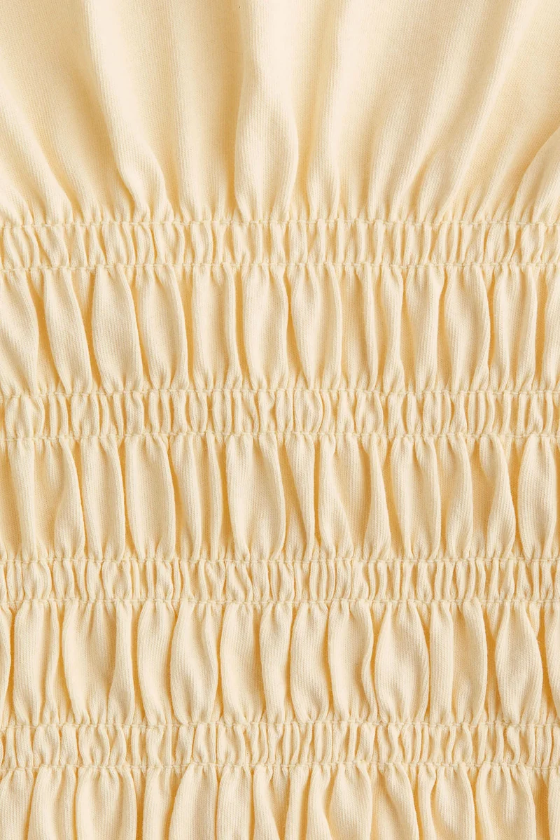 اتش اند ام تي-شيرت من نسيج مرن ومجعد