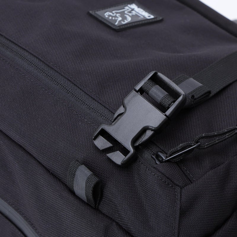 Chrome Industries Kadet Max Messenger Bag â€“ Crossbody Sling for Men and Women w/Quick Release Buckle â€“ 15L, Black - Image 5