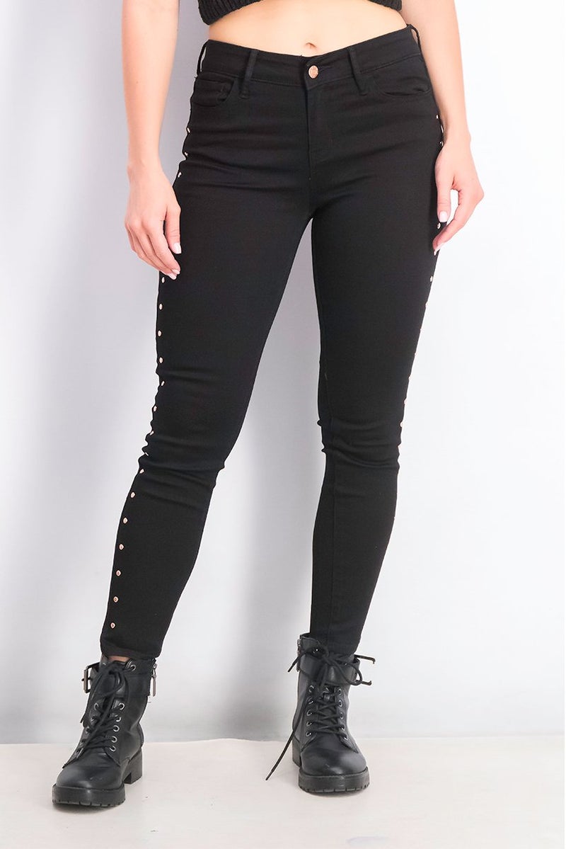 GUESS Women Skinny Fit Stretchable Denim Jeans, Black - Image 1