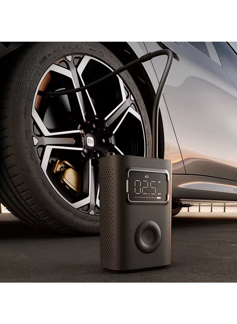 شاومي مضخة هواء كهربائية محمولة من شاومي Mijia Air Pump 2 Pro (MJCQB07PQ) – مزودة بشاشة رقمية، قابلة للنفخ حتى 150 PSI، مناسبة للكرة والإطار، بسعة بطارية 2500 مللي أمبيرٔ.  - Image 2