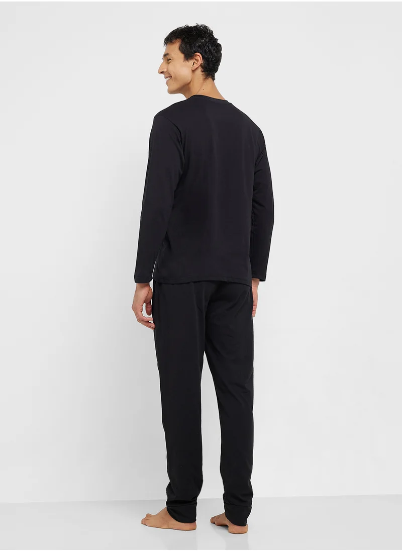 سفنتي فايف Nightwear T-Shirt & Pants Set