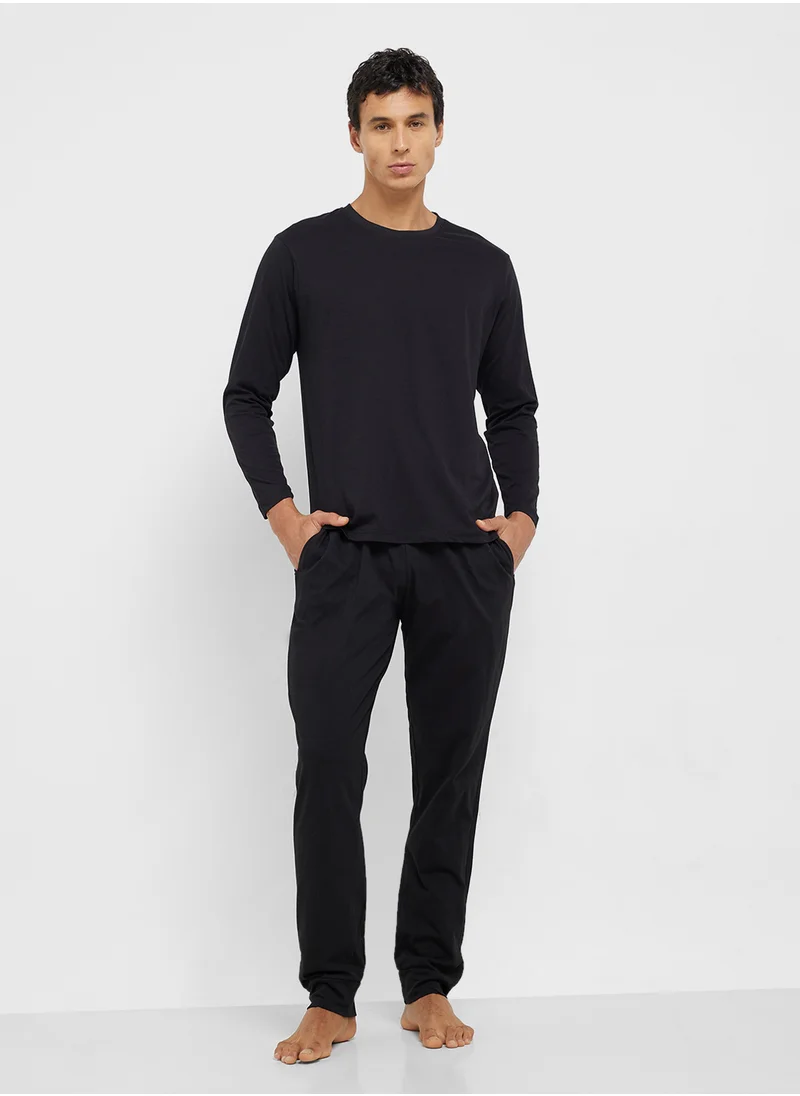 سفنتي فايف Nightwear T-Shirt & Pants Set